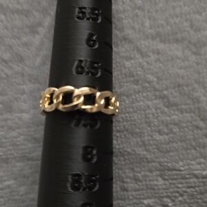 💜Stylish Gold Chain Link Fashion Ring. NWOT
